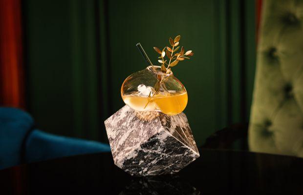 Mirror Bar